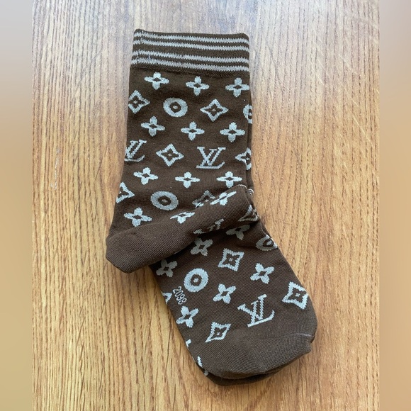 Luxury LV Crew Socks - Picture 2 of 2
